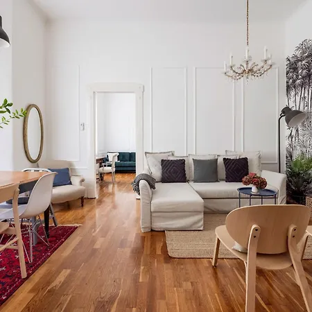 Charming And Unique With Balcony By The Great Synagogue Lejlighed *