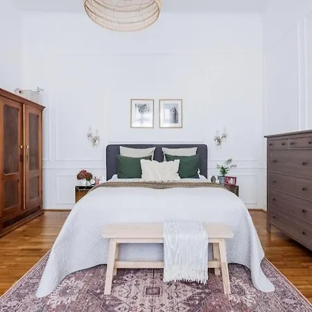 Lägenhet Charming And Unique With Balcony By The Great Synagogue