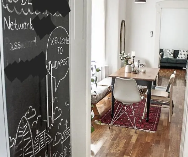 Charming And Unique With Balcony By The Great Synagogue * Budapesta